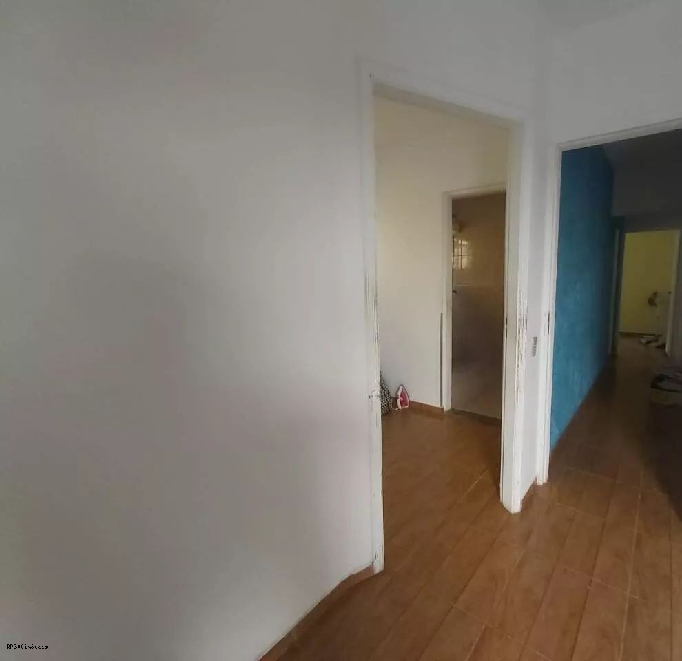 Casa, 3 quartos, 300 m² - Foto 21