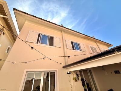 Casa para Venda, em Cotia, bairro Jardim Maria Tereza, 4 dormit�rios, 5 banheiros, 2 su�tes, 3 vagas